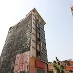 Oyo 4011 Hotel Travellers Inn
